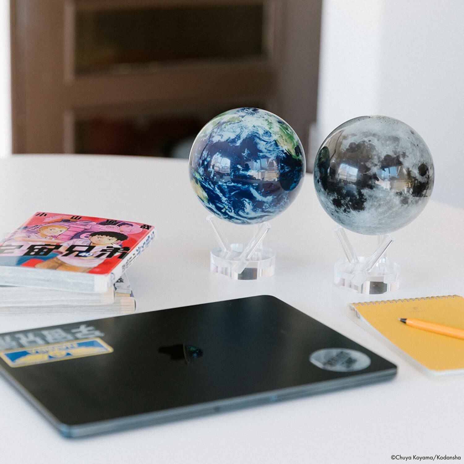 新品・正規品 EARTH WITH CLOUDS MOVA Globe 6インチ Buy Earth with clouds globe MOVA Globe – Rotating Earth with