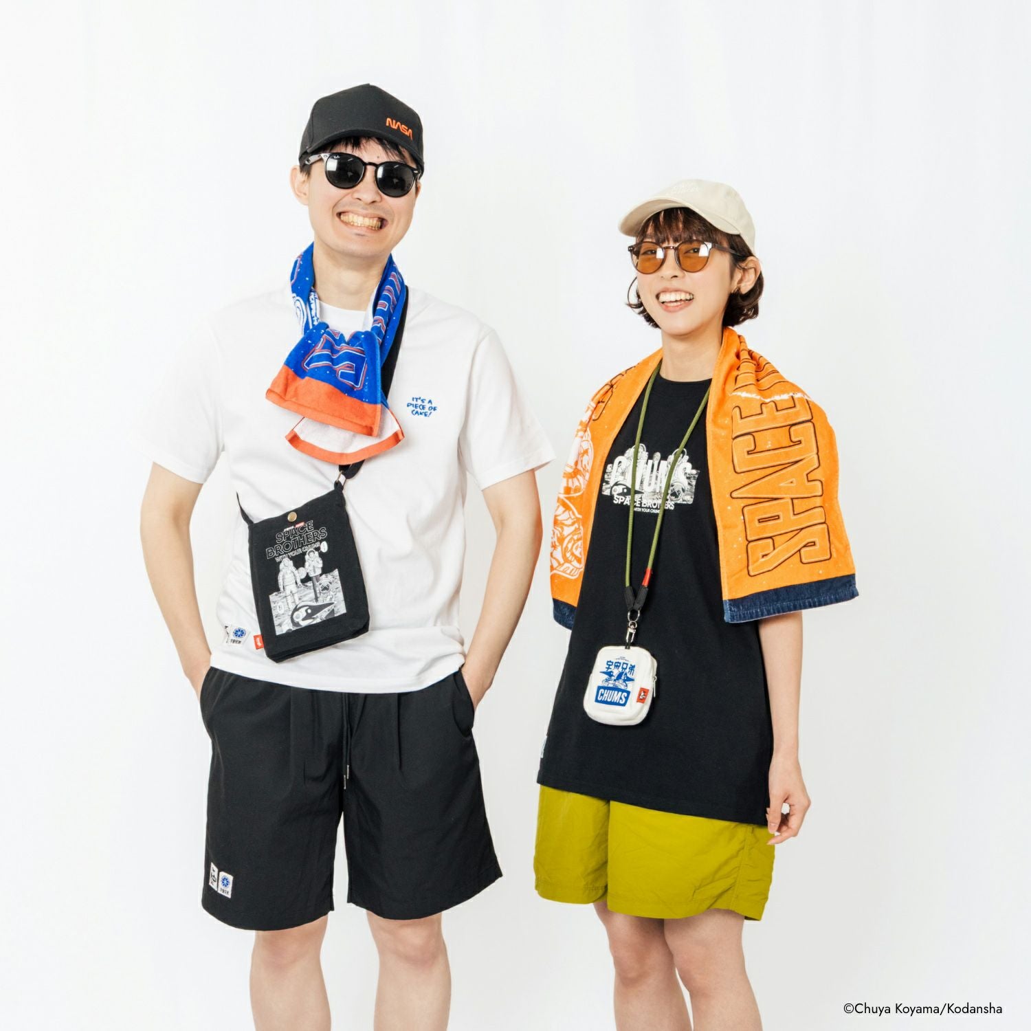 CHUMS×宇宙兄弟 Square Pouch | コルクショップ